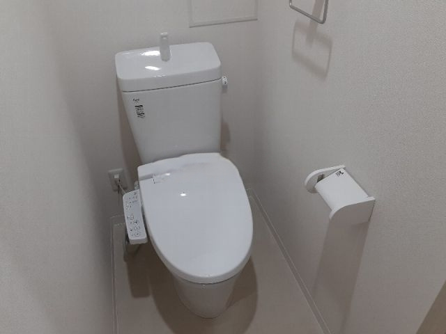 クオリタス綾瀬のトイレ