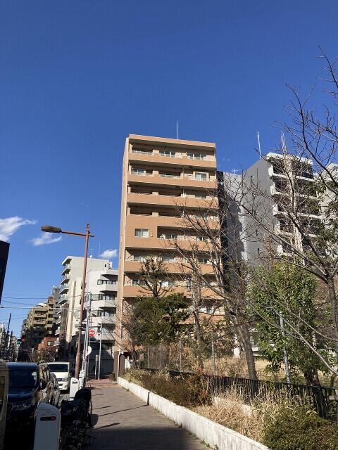 アンデパンダンの外観