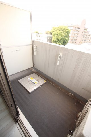 パティーナ十条のバルコニー