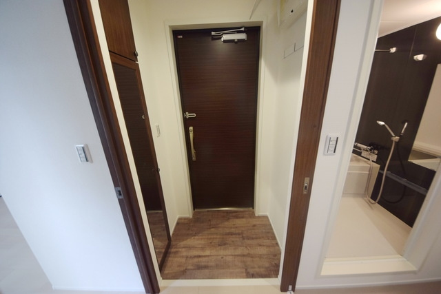 あざみビルの玄関|※同物件参考写真