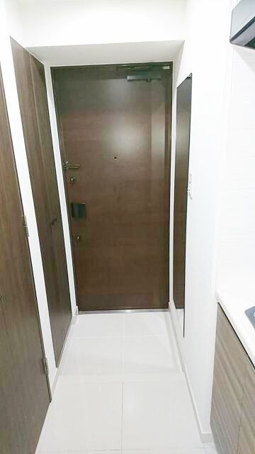 レガリス門前仲町パークサイドの玄関