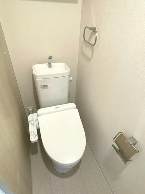 ＪＵ　ＴＯＷＥＲ　ＦＲＯＮＴ　北斎Ｓｔのトイレ