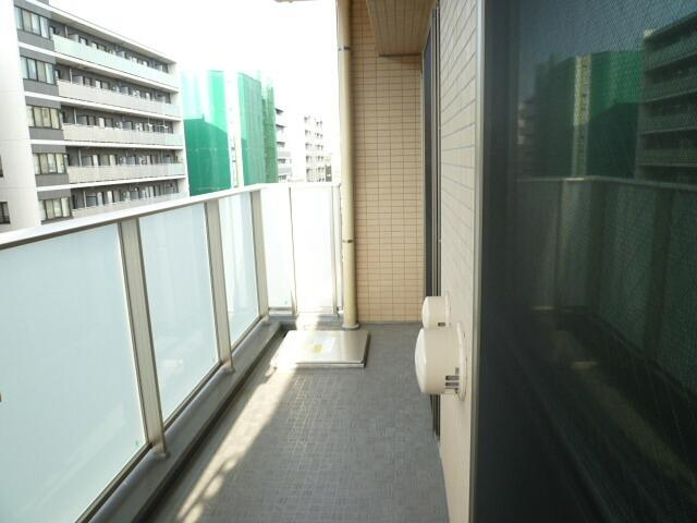 ＪＵ　ＴＯＷＥＲ　ＦＲＯＮＴ　北斎Ｓｔのバルコニー