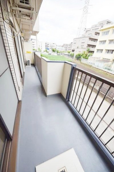 テラスレジデンス西つつじヶ丘のバルコニー
