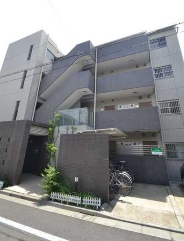 リヴェール三軒茶屋　ルームシェア相談　南東角部屋　管理人巡回の外観