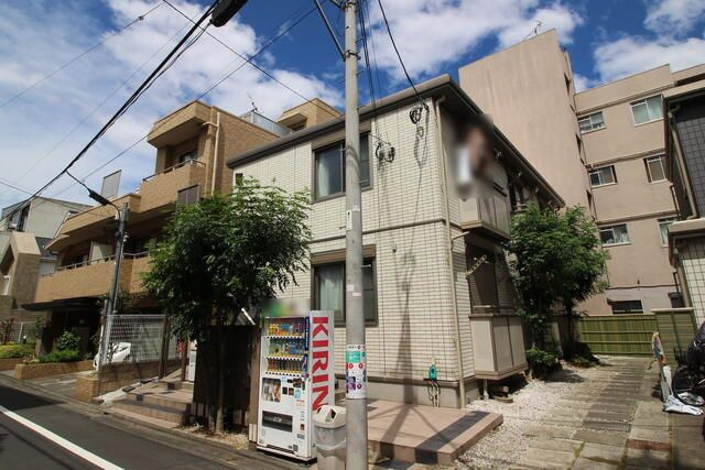 Ｔ’ｓ　ｃｏｕｒｔ　鷹番の外観|おしゃれな外観です