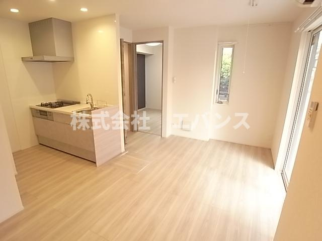 【居間・リビング】 | D-ROOM神明町Ⅱ　B | ゆったり過ごせるリビングです