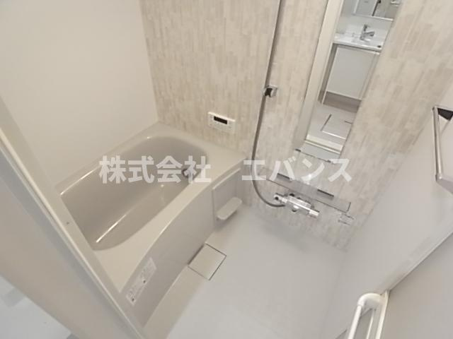 【浴室】 | D-ROOM神明町Ⅱ　B | コンパクトで使いやすいお風呂です