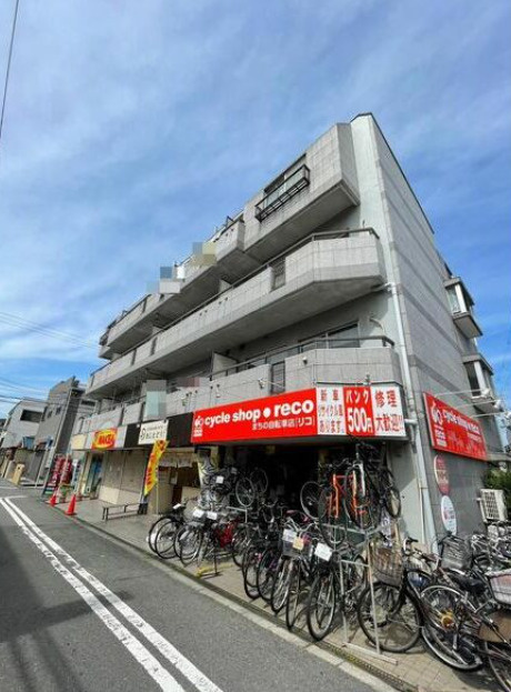 大阪市東淀川区井高野２丁目の店舗一部の外観