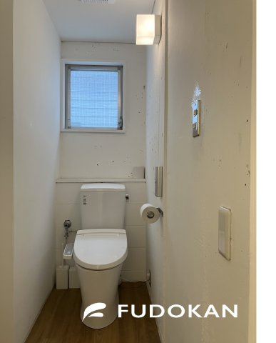 山形市桧町【中古住宅】のトイレ|清潔感のあるトイレです。