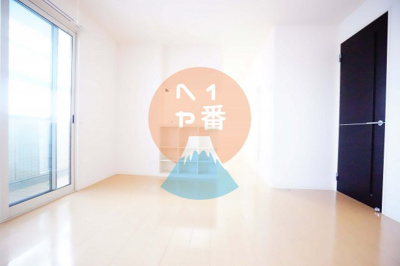 【洋室】 | エトワール | 個人の部屋や寝室として使える洋室です　※参考写真です