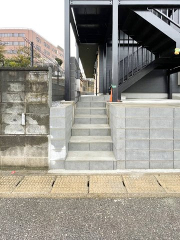 ヒルズナイン