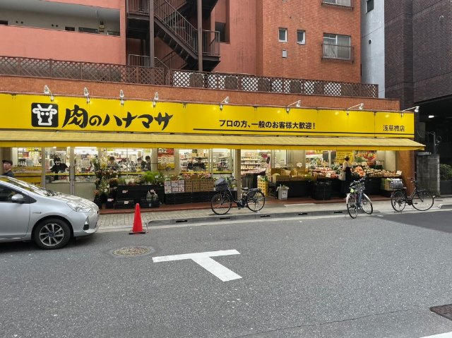 エム　クレエの周辺