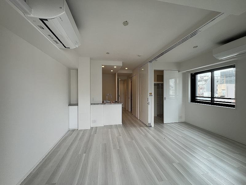 アクシルコート日本橋本町の居間・リビング
