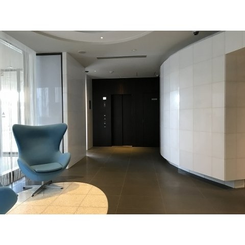 ジオ西新宿ツインレジデンス　イースト棟のロビー