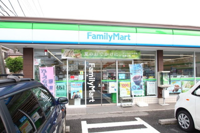 コンビニ