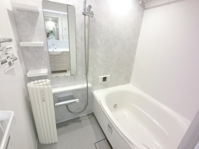 D-ROOM岩押町の浴室|浴室乾燥機付きお風呂です。