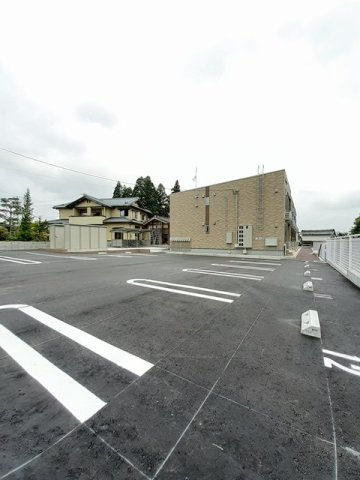 セブンヒルズガーデン上除の駐車場