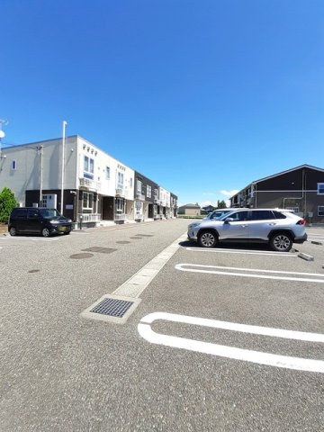 プラシードガーデンⅠの駐車場