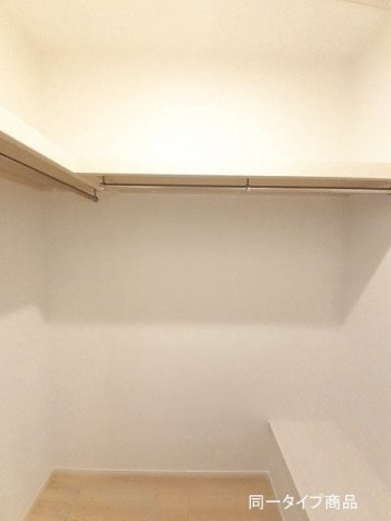ファースト　サンライズⅠの収納