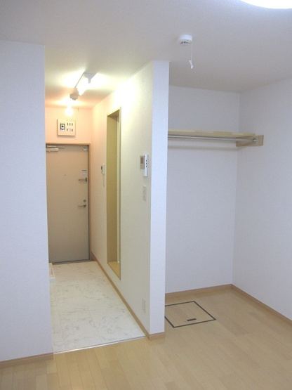 【居間・リビング】 | ＭＹ・ピュア千住曙町Ｂ