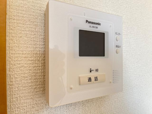 グリーングラス弐番館の内装|カメラ付インターホン