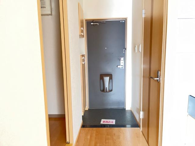 グリーングラス弐番館の玄関|玄関