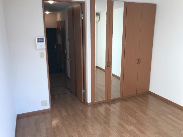 シェルル大町の内装|洋室