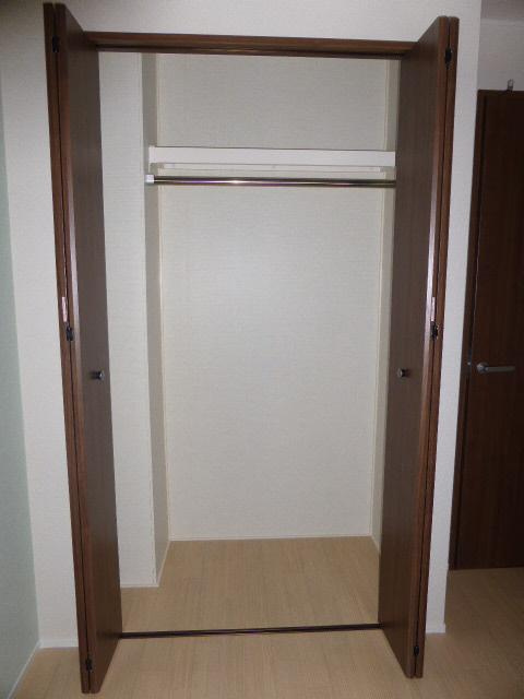 クレア栄町の収納