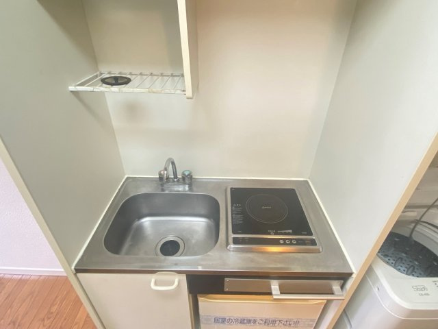 レオパレスＳＯＬＲＥＩＬのキッチン|キッチンの仕様が異なる場合がございます。