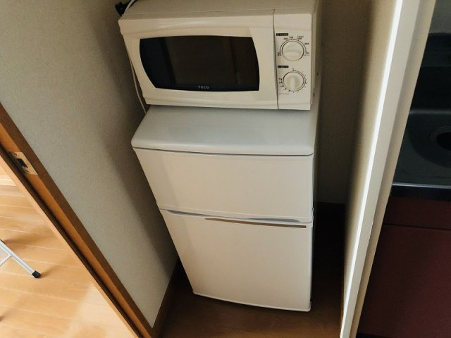 レオパレスタウンコートのキッチン|キッチン収納