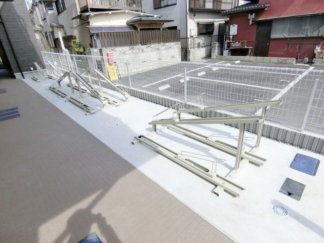 リブリ・エスポワール松戸の駐車場