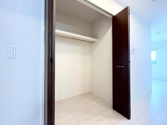 仮）久喜市本町スターテラスⅡ・Ｌの収納|クローゼット（イメージ）