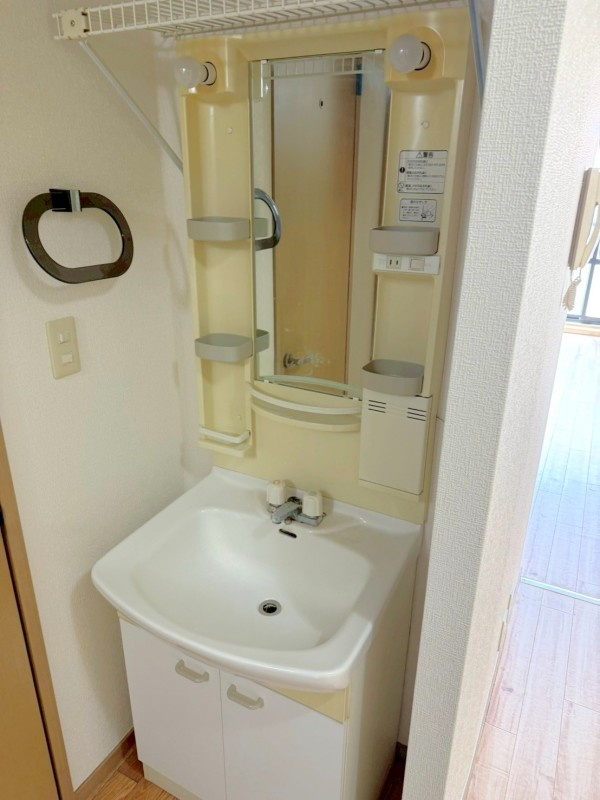 ビーワンハイツの洗面所