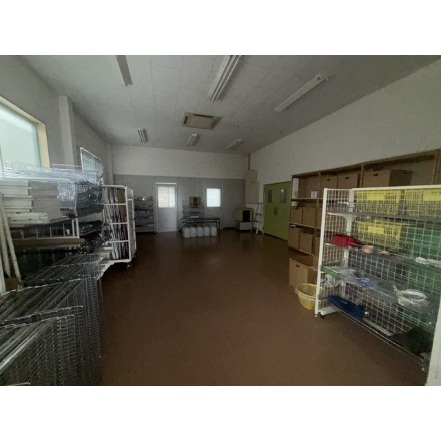 高富939番2店舗の収納