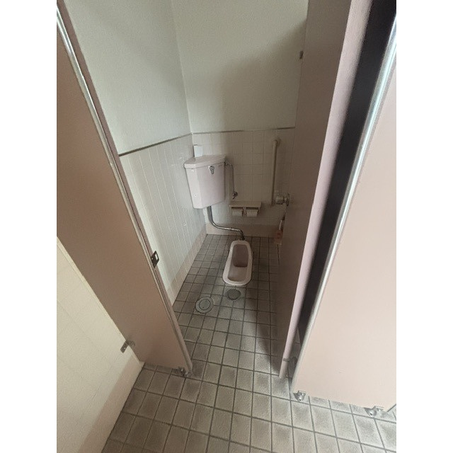 高富939番2店舗のトイレ