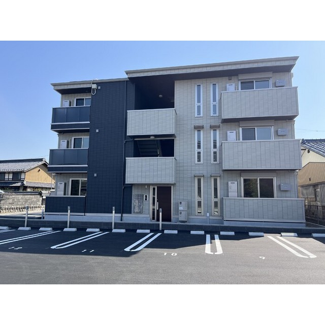 羽島郡岐南町若宮地３丁目のアパートの外観