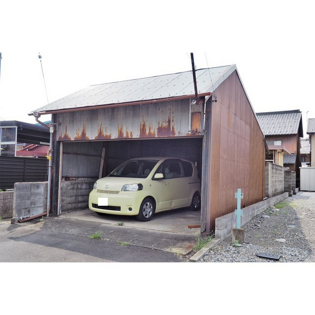本巣郡北方町北方の一戸建ての駐車場