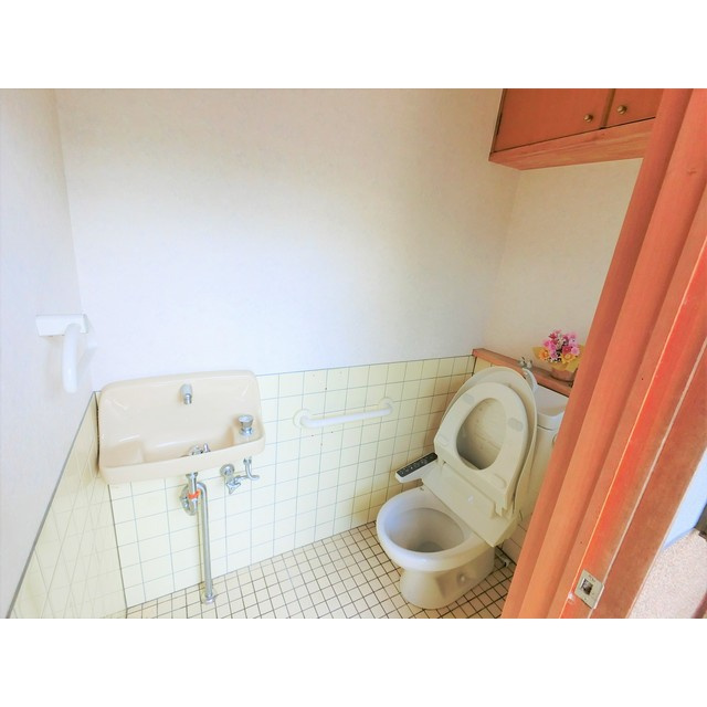 本巣郡北方町北方の一戸建てのトイレ