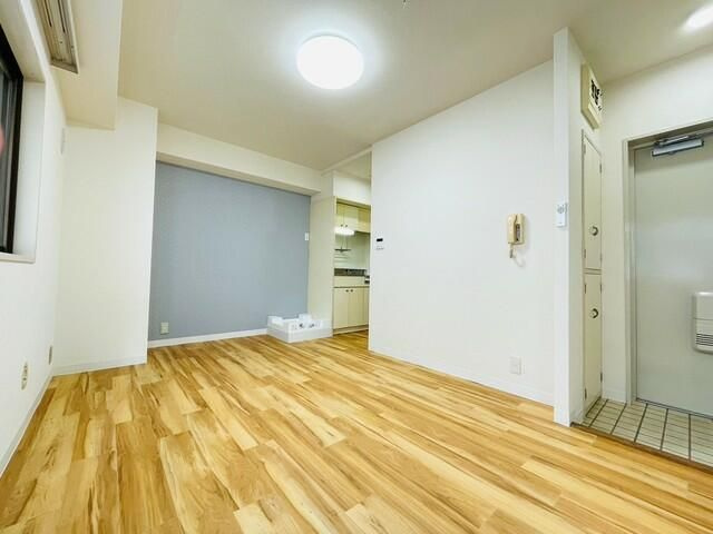 中銀上野小島マンシオンの居間・リビング