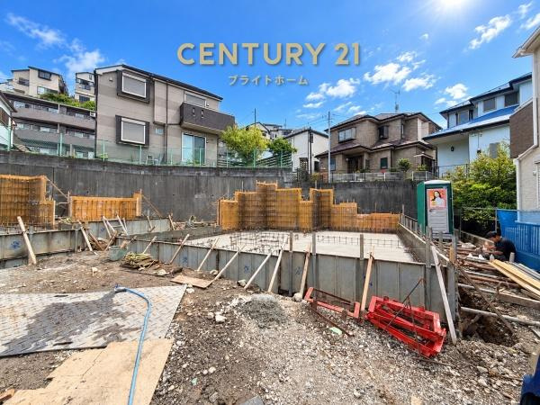 横浜市港南区上大岡東２丁目の新築一戸建の外観|いつでもご案内可能です！
お車でご自宅まで送迎承ります。