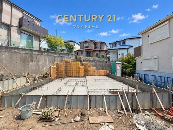 横浜市港南区上大岡東２丁目の新築一戸建の前面道路含む現地写真|閑静な住宅街につき住環境良好です♪
お気軽にお問い合わせください。