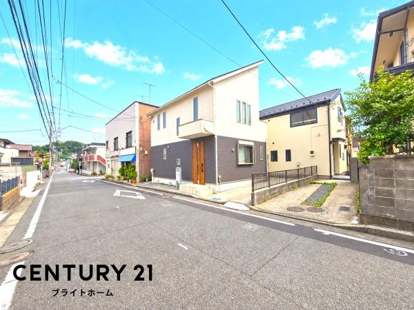 横浜市栄区元大橋１丁目の中古一戸建の前面道路含む現地写真|閑静な住宅街につき住環境良好です♪
お気軽にお問い合わせください。