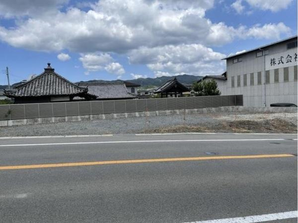 岩出市川尻　土地の外観