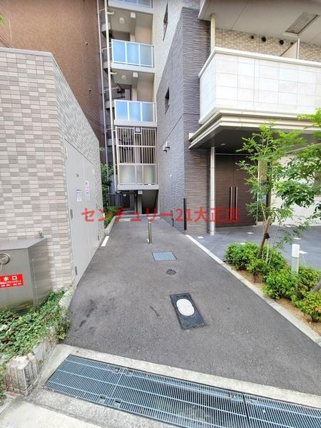 エスリード大阪ドームシティのエントランス