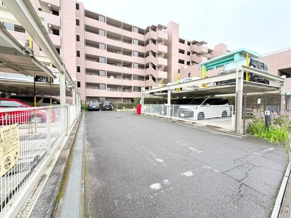 クリオ溝の口壱番館の駐車場|マンション敷地内駐車場です！