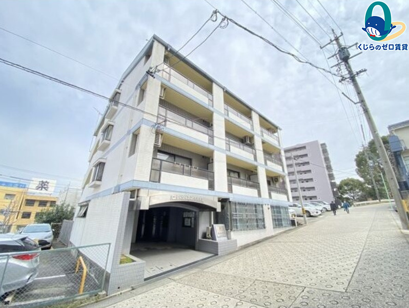ヴィヴィアン名東本通