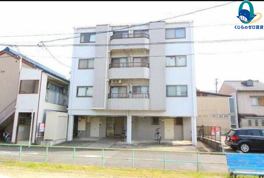 メゾン三越