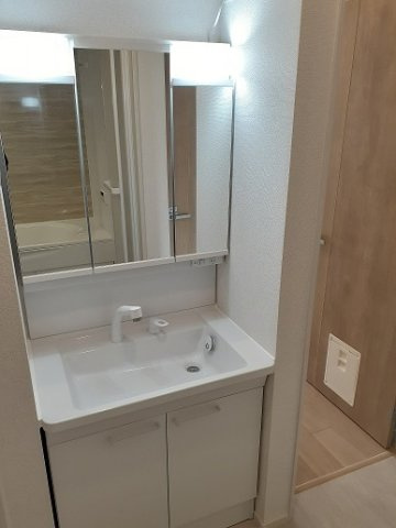 エクスプレスの洗面所