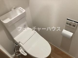 Prendre（プランドール） B棟の洗面所|明るい洗面所です